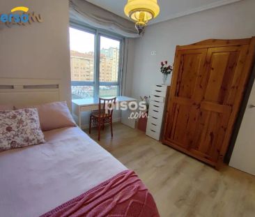 Piso en alquiler en Avenida de los Reyes Católicos - Foto 4