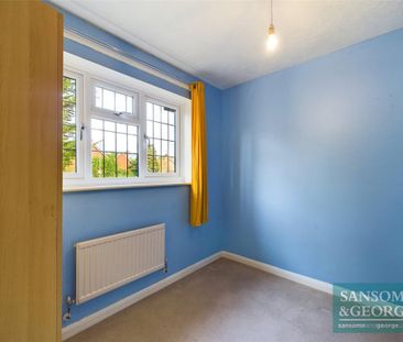 3 bedroom semi-detached house to rent - Photo 6