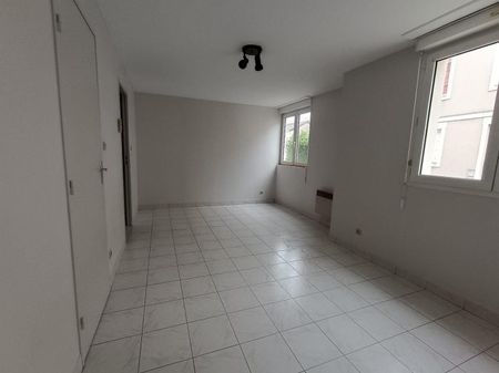 Appartement à louer, 1 pièce - Angers 49000 - Photo 3