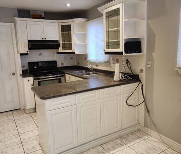 For Lease - 7727 Kittridge Drive, Mississauga, Ontario - Photo 2