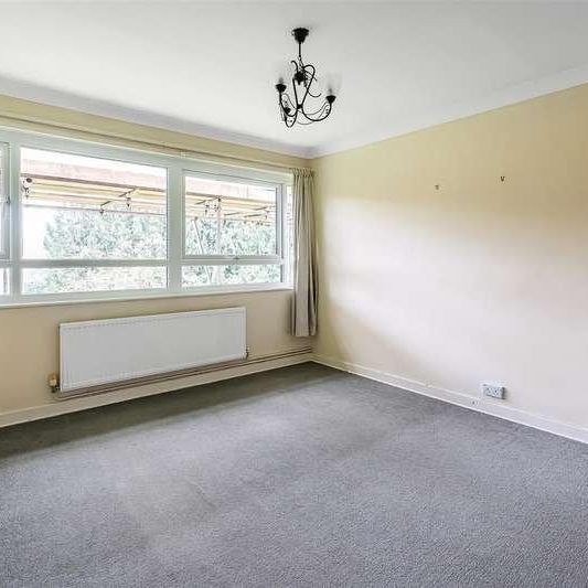 East Hill, Oxted, RH8 - Photo 1