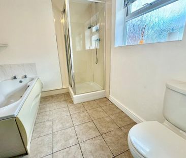 2 bedroom terraced house to rent - Photo 4