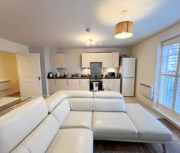 One Bedroom Flat to Rent in Morden - Photo 1