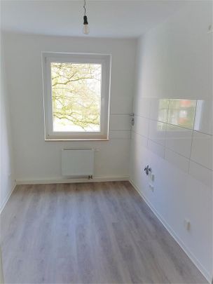 Modernisierte 3-Zimmerwohnung mit Loggia in Seelze - Photo 1