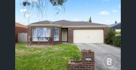 LIGHT-FILLED FOUR BEDROOM HOME WITH ALFRESCO, SHED & STUDIO IN POPULAR SEBASTOPOL - Photo 5