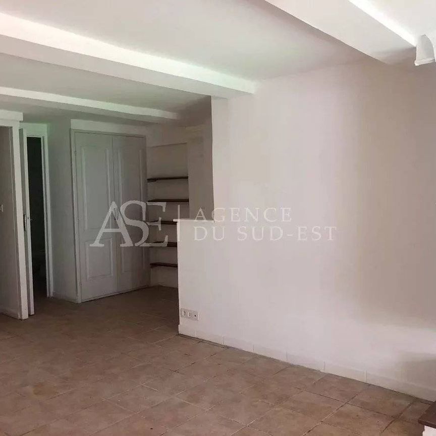 Location Appartement - Photo 1