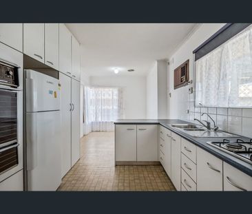55 Suzanne Avenue, Morphett Vale, SA 5162 - Photo 1