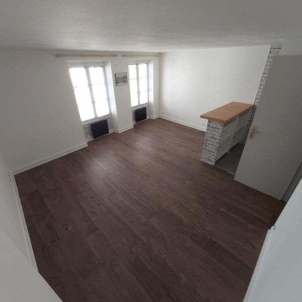 Location Appartement 1 pièce 26m² - Photo 1