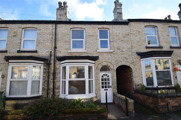 3 bed terraced house to rent in Candler Street, Scarborough, YO12 - Photo 1