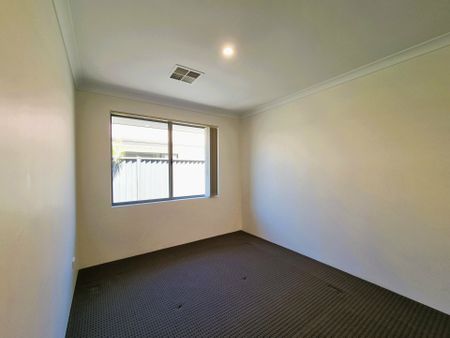 Contemporary Family Home in a Premium Harrisdale Location - Photo 4