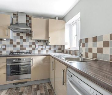 2 bedroom maisonette to rent - Photo 3
