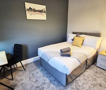 5 bedroom terraced house to rent - Photo 3