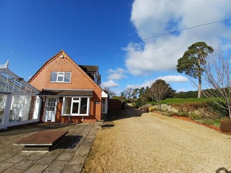 Gate House Cottage, Barston Lane, Solihull, West Midlands - Photo 3