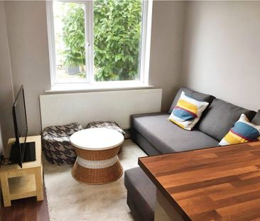 4 bedroom terraced house to rent - Photo 1