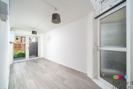 Park Avenue Road, London - Photo 3