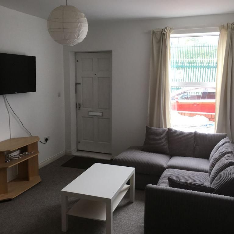 4 bedroom house to rent - Photo 1