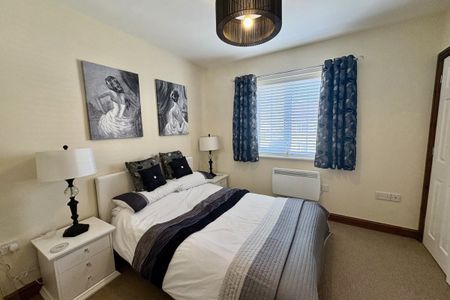 Beacon Park Drive, SKEGNESS - Photo 2