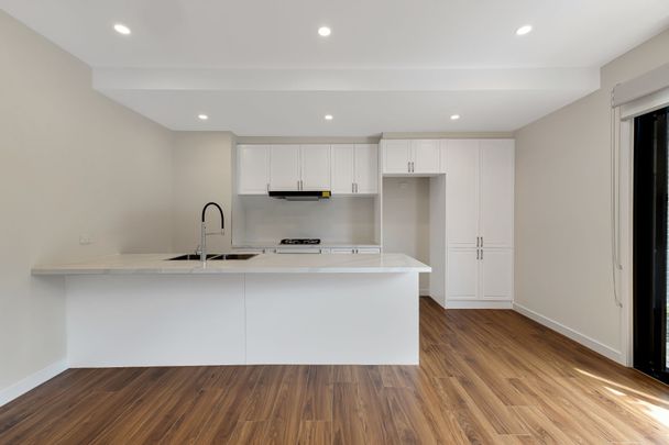 2/15 Edinburgh Road Bayswater VIC - Photo 1