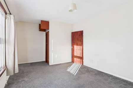 2 bedroom detached house to rent - Photo 3