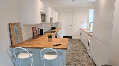 1 bedroom house of multiple occupation to rent - Photo 4