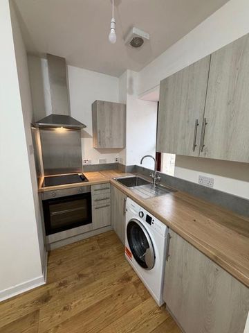 1 bedroom flat to rent - Photo 5