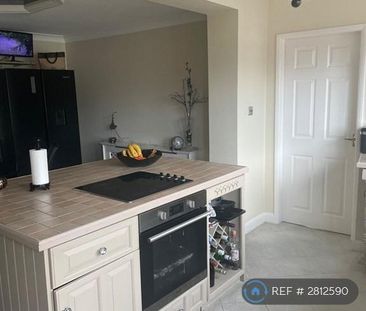 3 bedroom detached house to rent - Photo 6