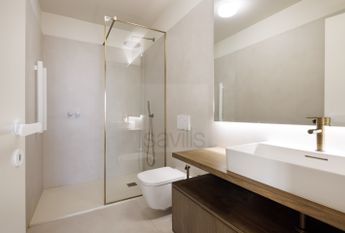 T3 totalmente remodelado na Rua Gonçalo Cristóvão - Porto