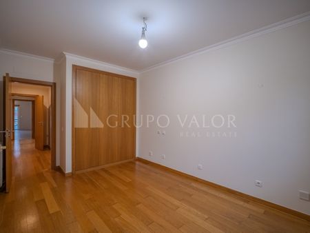Apartamento T4 em Lisboa - Photo 2