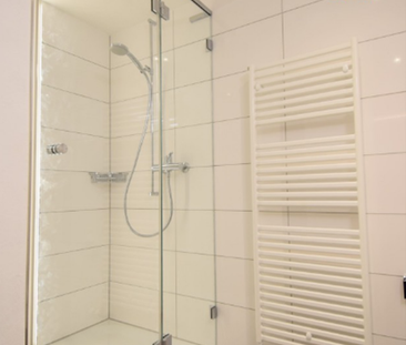 Charmante 1.5-Zimmer-Altbauwohnung mit Balkon in der Burgdorfer Alt... - Photo 5