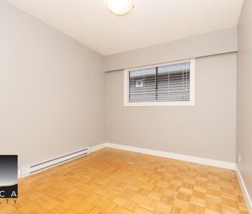 1824 Charles Street, Vancouver - Photo 2