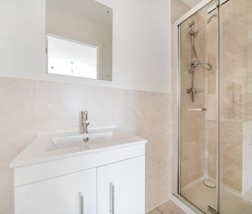 Upton hall crescent - Photo 1