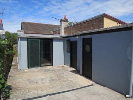Home For Rent - Photo 3