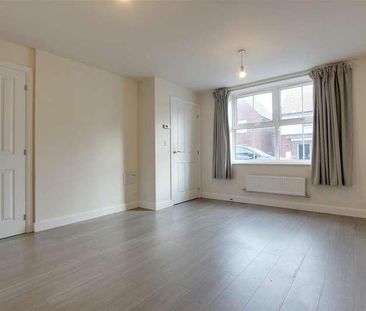 Sorrel Way, Broughton, HP22 - Photo 2