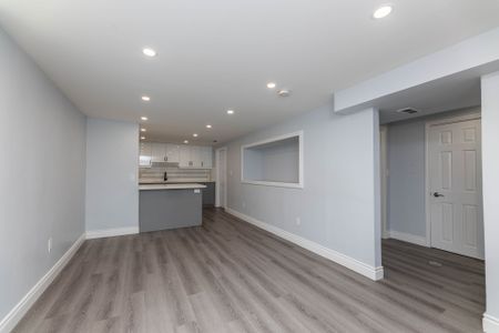 For Lease - 647 Perry Crescent Unit# Bsmt, Oshawa, Ontario - Photo 4