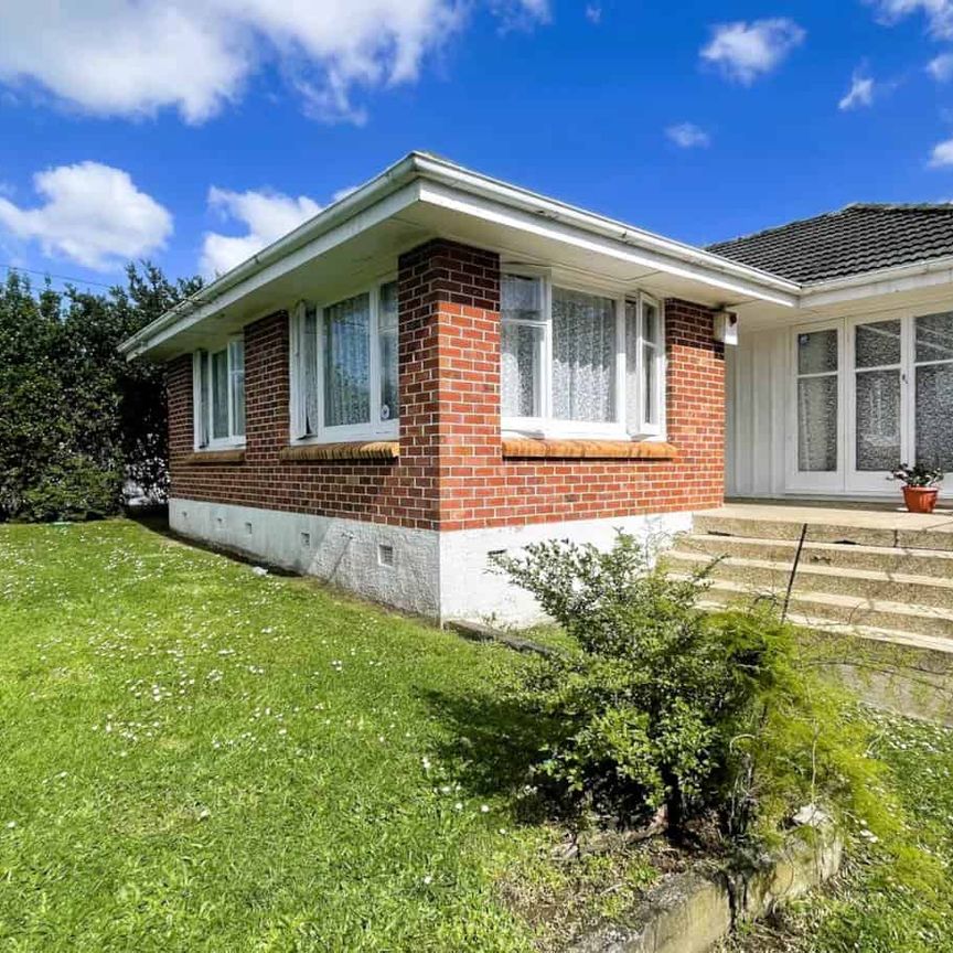 Bright Family house In Central Location - Photo 1