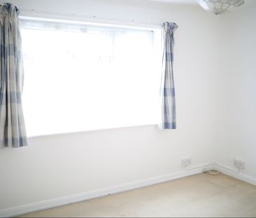 1 Bed Flat, Windlesham Gardens, BN1 - Photo 4