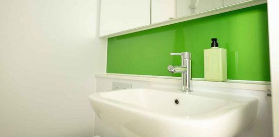 Ultra Double Ensuite With Lounge - Photo 2