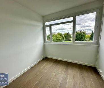 Location Appartement 4 pièces 72m² MONT ST AIGNAN 76130 - Photo 6
