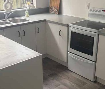 Redwood forest city side - Photo 2