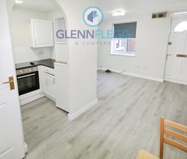 1 bedroom flat to rent - Photo 3