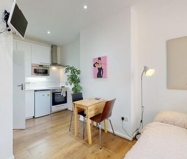 Studio to rent - Photo 6