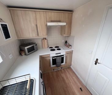 2 bedroom flat to rent - Photo 6