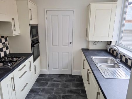 2 bedroom cottage to rent - Photo 3