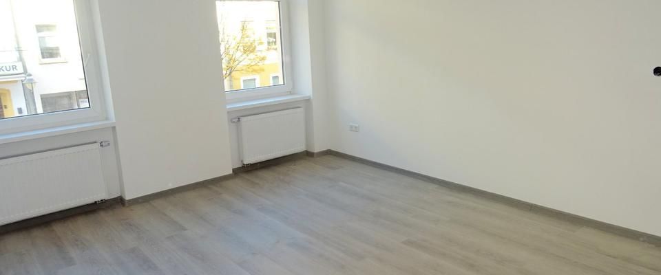 Familienfreundliche 4 Zimmer Wohnung in Zwickau zu vermieten ! - Photo 1