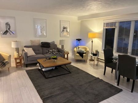 For Lease - 801 Ritson Road, Oshawa, Ontario - Photo 3