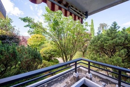 Appartement de 2 pièces meublé au rez-inférieur avec grand balcon - Photo 4