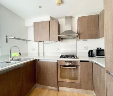 2 bedroom flat to rent - Photo 5