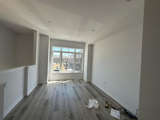 For Lease - 461 Blackburn Drive Unit# 48, Brantford, Ontario - Photo 1