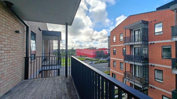 Property Management77 Hobsonville Point Road, Hobsonville - Apartment for Rent - Photo 1