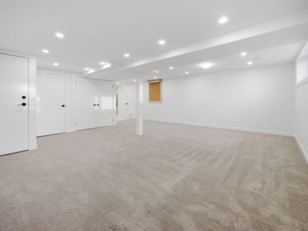 For Lease - 25 Townsend Avenue Unit# Unit B, Bradford West Gwillimbury, Ontario - Photo 4